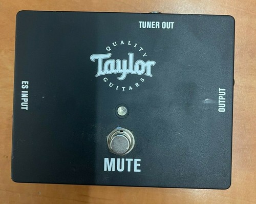 Pédale taylor guitare - by,