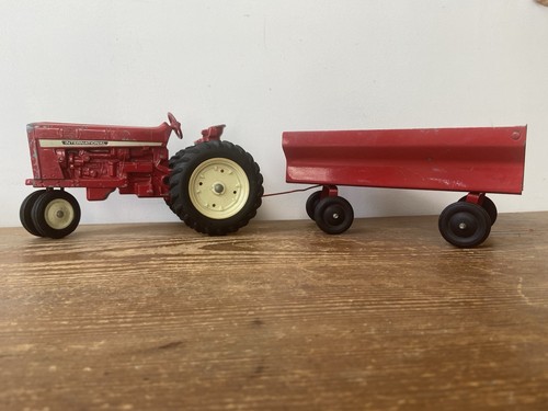 Tracteur jouet vintage - tracteur,