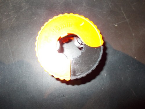 Coupe tube cuivre pvc - et,
