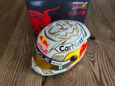 Casque Helmet Verstappen Redbull World Champion GP F1 2022 Schuberth 1/2