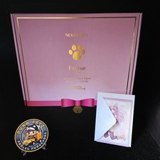 BINDing Nekopara Fraise 1/4 Figure With Postcard 