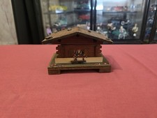 Boite à musique ancienne en