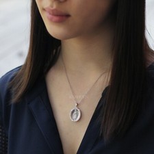 Vierge Marie ~ Avec Cristal