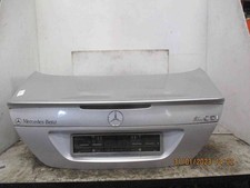 Malle / hayon / coffre