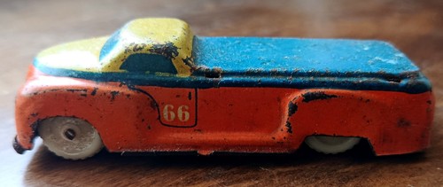 Camion volvo en tole - camion,