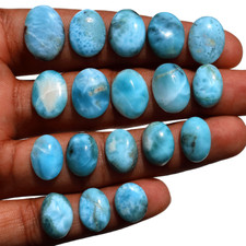 Lot de 18 pierres précieuses