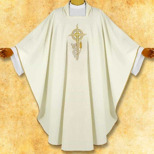 Chasuble brodée croix - brodée, “croix”