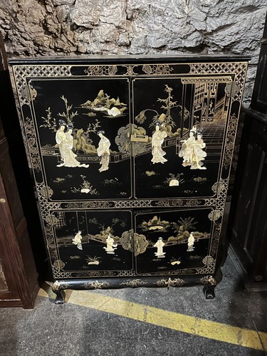 062 meuble chinois de - a,