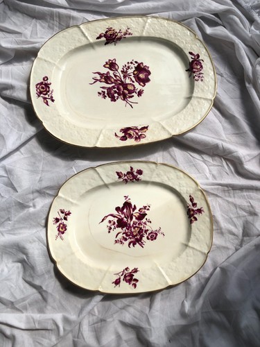 Grands plat en - grands, porcelaine