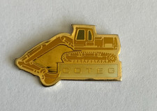 36 - Pin's ENGINE CONSTRUCTION PUBLIC WORKS CRAWLER EXCAVATOR - COTEG