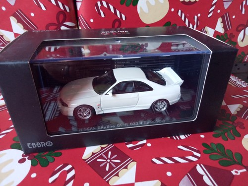 Nissan skyline r33 v - r33,