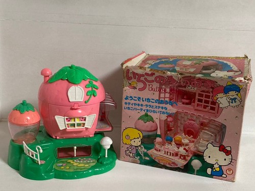 Sanrio strawberry dream house - sanrio,