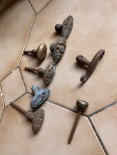 lot de poignées Anciennes En Bronze Et Une En Fer