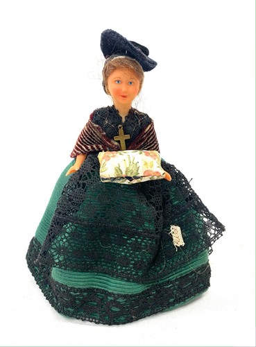 Poupée souvenir jeune fille - poupÉe,