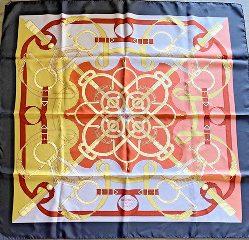 Foulard/Carré/Chale★HERMÈS