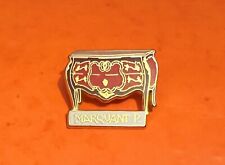 PIN'S DORE GOLD FINE CHEST OF DRAWERS LOUIS XV BENISTE STRIKING P. Signed BALLARD