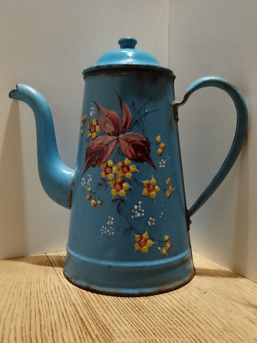Tres belle cafetiere tole - belle,
