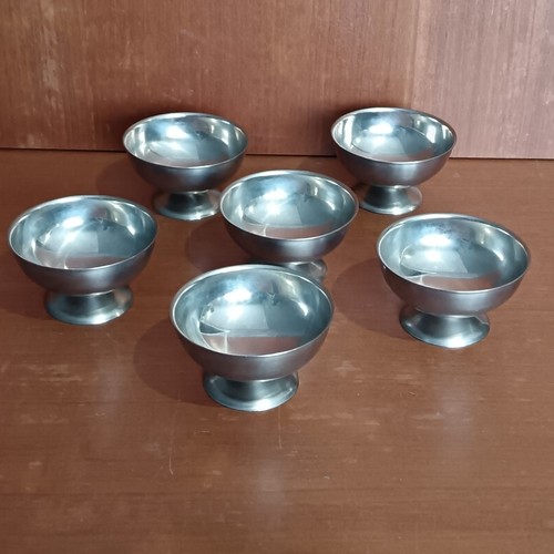 Coupes glaces sur pied - À,