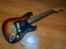 Fender Japan ST-CHAMP (ancien