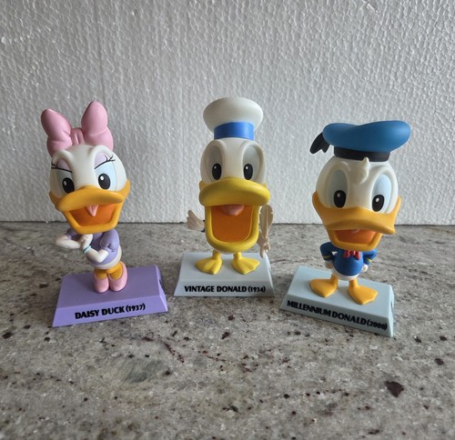 Walt disney donald duck - disney,