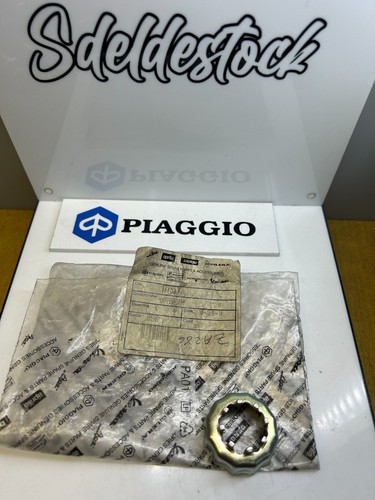 Cache écrou piaggio - 1,