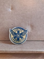 (F2) Pin's vintage Collector épinglette centre Ambulancier 