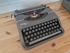Machine À Écrire MONTANA