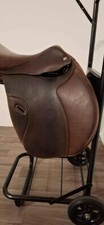 Selle cuir Fouganza 17,5" bon état avec étrivières et sangle