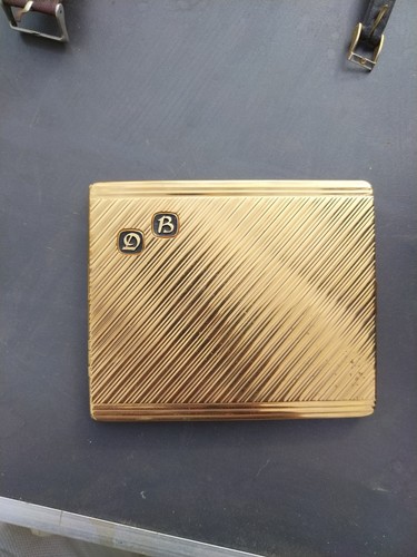 étui cigarettes métal - à,