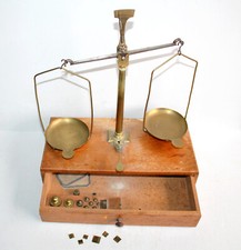 JOLIE ANCIENNE BALANCE