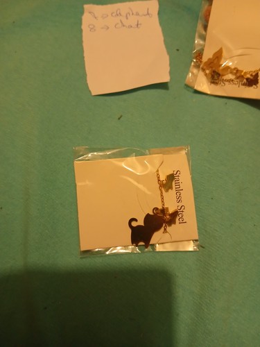 Collier boucke oreille - et, d