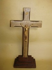 Rare crucifix à socle en