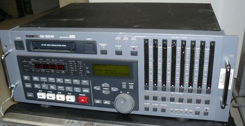 Tascam recorder high - da-98,