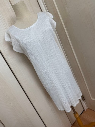 Issey miyake pleats - miyake, please