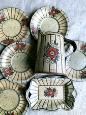 DÎNETTE ANCIENNE EN TÔLE