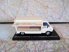 RENAULT Master T 35 D Commerce Ambulant IXO pour Hachette 1/43 sur socle