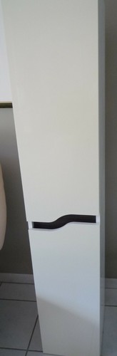 Colonne sdb blanche portes - 2,