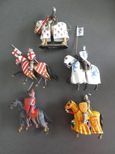 Lot figurines chevalier