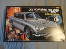[1/24] Doyusha Aston Martin DB5 007 Goldfinger kit rare 