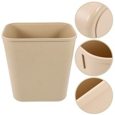 Poubelle en plastique