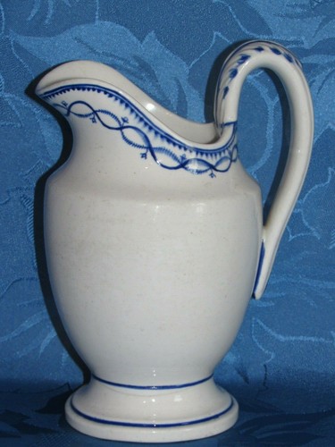 04f13 ancien pot lait - a,