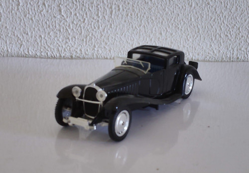 Voiture solido - -,