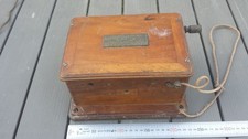 Ancien téléphone bois à - ancien, en
