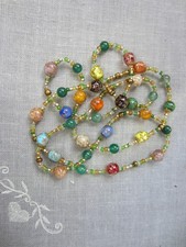 Collier sautoir mi-long en perles de verre,  agates ,  lampwork type murano ..
