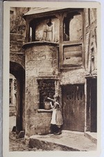 France Gien Loiret Impasse Billard Le Puits Deux Etages Postcard Old Vintage PC