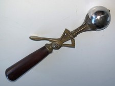 antique pince à boules de