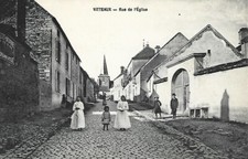 VITTEAUX RUE DE L EGLISE WITH CHARACTERS RUE PAVE