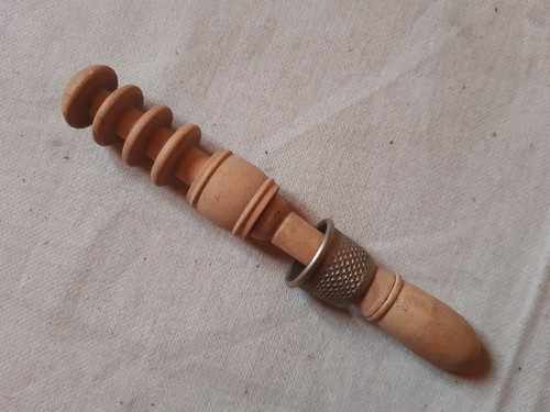 Cousette bois nécessaire - en,
