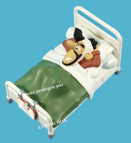 Joe bar team figurine - bar,