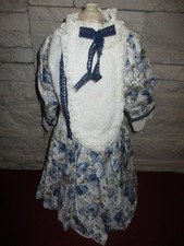 ROBE POUR POUPEE ANCIENNE TISSU FLEURI ET DENTELLE ANCIENNE  / TBE